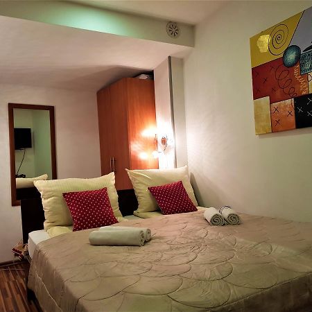 B&B Bazeni SJJ Exteriér fotografie