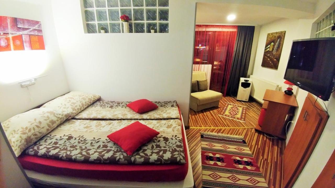 B&B Bazeni SJJ Exteriér fotografie